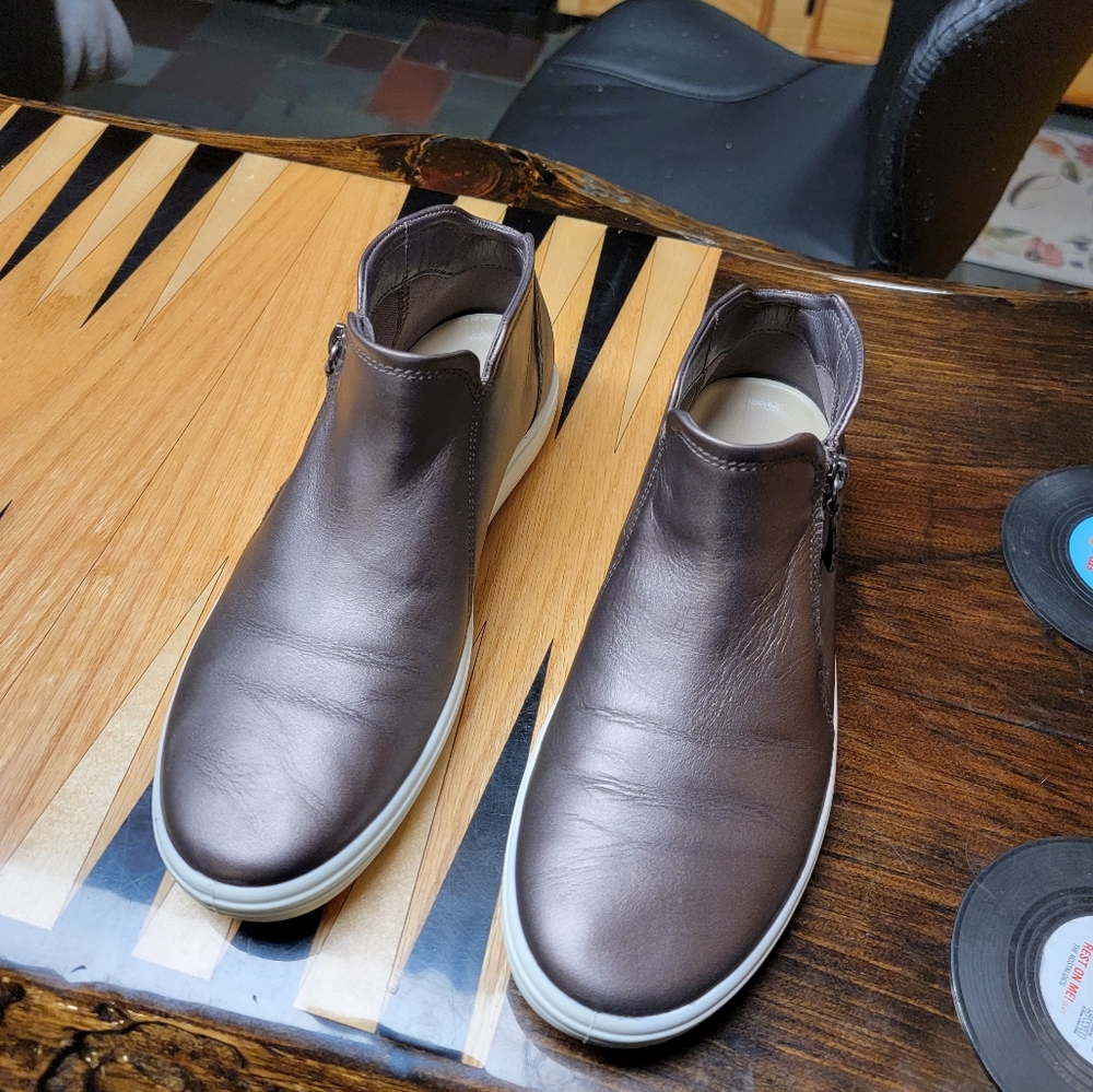 Ecco Danish Shoes